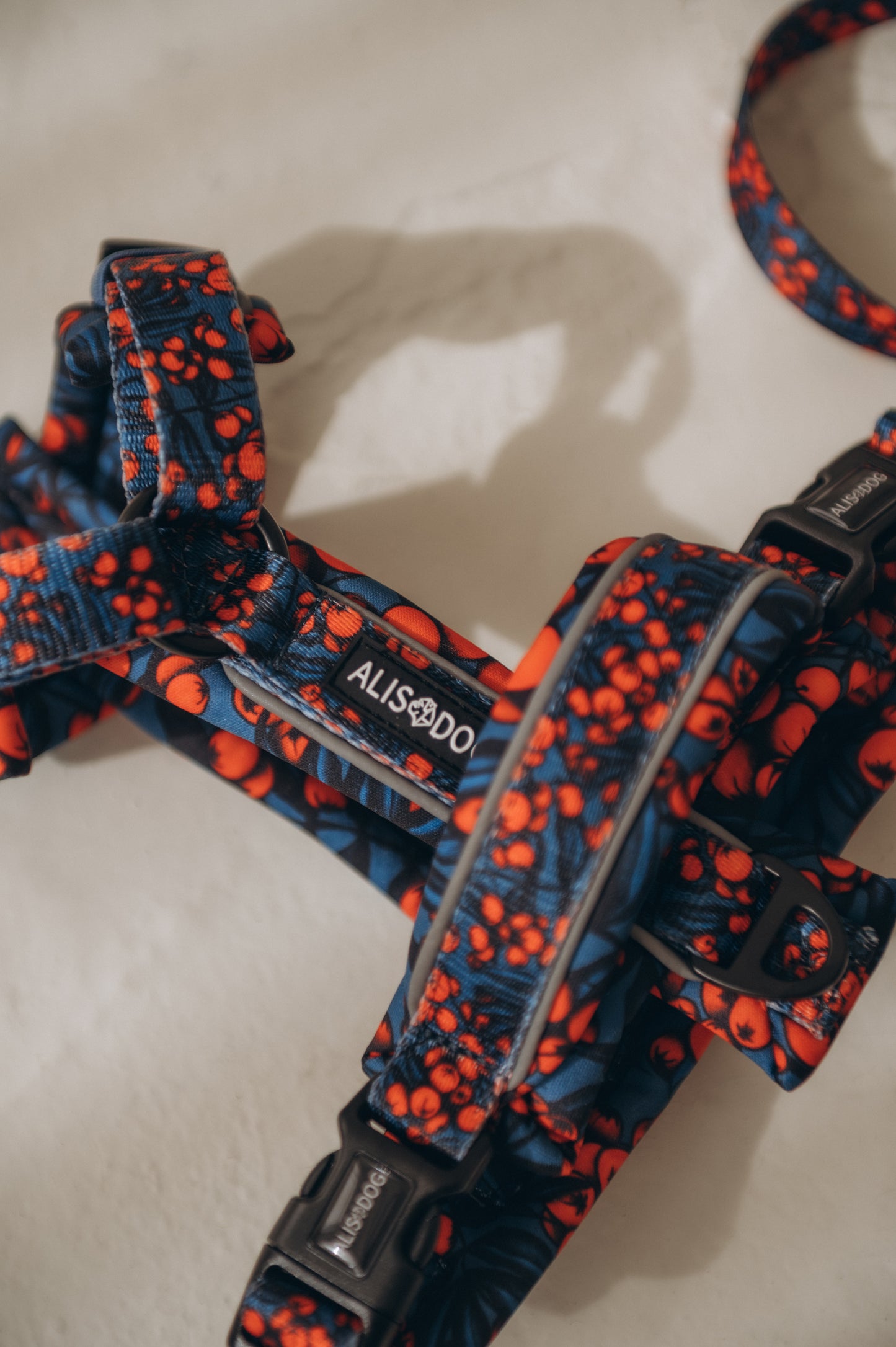 Comfy Harness 2.0 The Red Berry