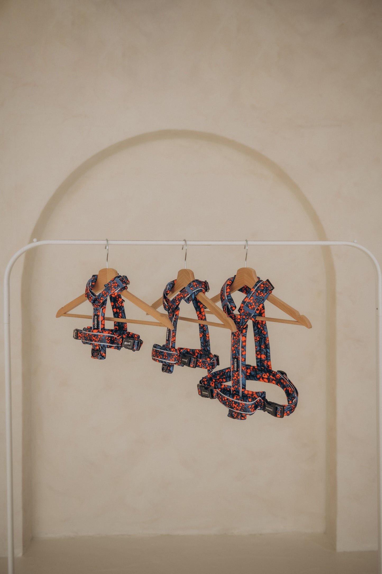 Comfy Harness 2.0 The Red Berry